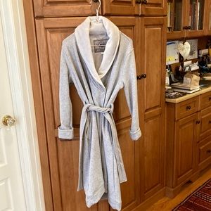 UGG NWOT Double Knit Fleece Robe. Very warm  Medium